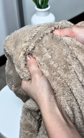 Jaqueta Feminina Peluciada - QUEIMA DE ESTOQUE